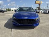 Used 2021 Hyundai Elantra SEL w/ Convenience Package image 2