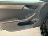 Used 2016 Volkswagen Jetta SE image 4