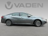 Used 2023 Nissan Altima 2.5 SV image 3