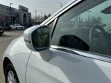 Used 2022 Chrysler Pacifica Touring-L image 5