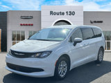 Used 2023 Chrysler Voyager LX image 3