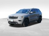 Used 2020 Jeep Grand Cherokee Altitude image 3