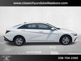 New 2025 Hyundai Elantra SE image 5