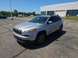 Used 2017 Jeep Cherokee Latitude w/ Cold Weather Group image 5