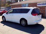 Used 2022 Chrysler Voyager LX image 3