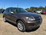Used 2013 Volkswagen Touareg Sport image 4
