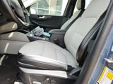 Used 2024 Ford Escape SE image 5