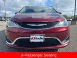 Used 2018 Chrysler Pacifica Touring-L image 2
