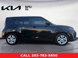 Used 2023 Kia Soul LX image 2
