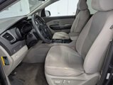 Used 2016 Kia Sedona LX w/ LX Convenience Package image 4