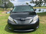 Used 2011 Toyota Sienna Limited image 2