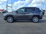 Used 2022 Jeep Compass Latitude image 4