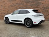 Used 2024 Porsche Macan image 3
