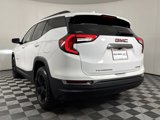 Used 2022 GMC Terrain AT4 image 4