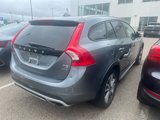 Used 2018 Volvo V60 T5 Cross Country w/ Convenience Package image 3