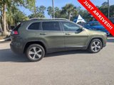 Used 2019 Jeep Cherokee Limited image 2