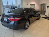 Used 2017 Toyota Camry SE image 5
