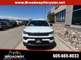 Used 2024 Jeep Compass Latitude image 2