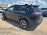 Used 2019 Jeep Cherokee Latitude Plus w/ Comfort/Convenience Group image 3