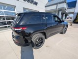 New 2025 Jeep Grand Cherokee Altitude image 5