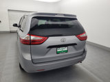 Used 2015 Toyota Sienna L image 6