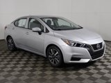 Used 2022 Nissan Versa SV image 2
