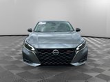 Used 2024 Nissan Altima 2.5 SR image 2