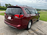 Used 2019 Chrysler Pacifica Touring-L image 5