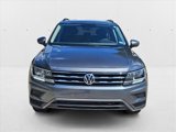 Used 2021 Volkswagen Tiguan SE w/ Panoramic Sunroof Package image 2
