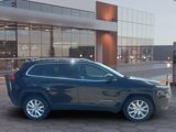 Used 2016 Jeep Cherokee Limited image 3