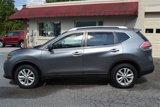 Used 2015 Nissan Rogue SV w/ SV Moonroof Package image 2