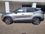 Used 2023 Kia Seltos LX image 4