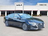 Used 2023 Nissan Altima 2.5 SV image 1