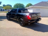 Used 2018 Nissan Titan SV w/ Midnight Edition image 3