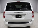 Used 2014 Chrysler Town & Country Touring image 3