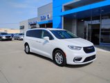 Used 2022 Chrysler Pacifica Touring-L image 3