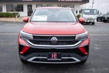 Used 2024 Volkswagen Taos SE image 2