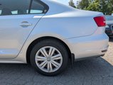 Used 2015 Volkswagen Jetta TDI S image 4