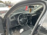 Used 2020 Volkswagen Tiguan SE image 3
