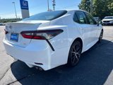 Used 2022 Toyota Camry SE image 5