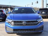 Used 2023 Volkswagen Jetta SE image 2