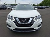Used 2018 Nissan Rogue SV image 2