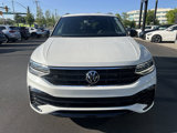 Used 2022 Volkswagen Tiguan SE R-Line image 2