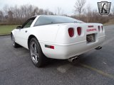 Used 1995 Chevrolet Corvette Coupe image 4