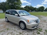 Used 2013 Chrysler Town & Country Touring image 3