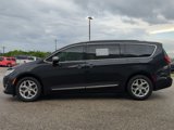 Used 2020 Chrysler Pacifica Limited image 5