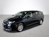 Used 2023 Chrysler Pacifica Touring-L image 2