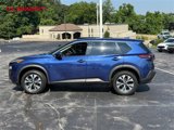 Used 2021 Nissan Rogue SV image 2