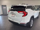 Used 2023 GMC Terrain SLT image 4