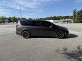 Used 2022 Chrysler Pacifica Touring-L w/ S Appearance Package image 4